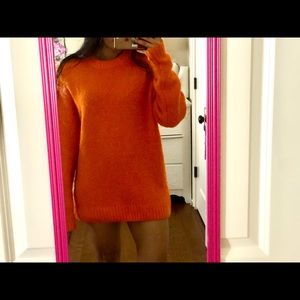 Oversized orange sweater